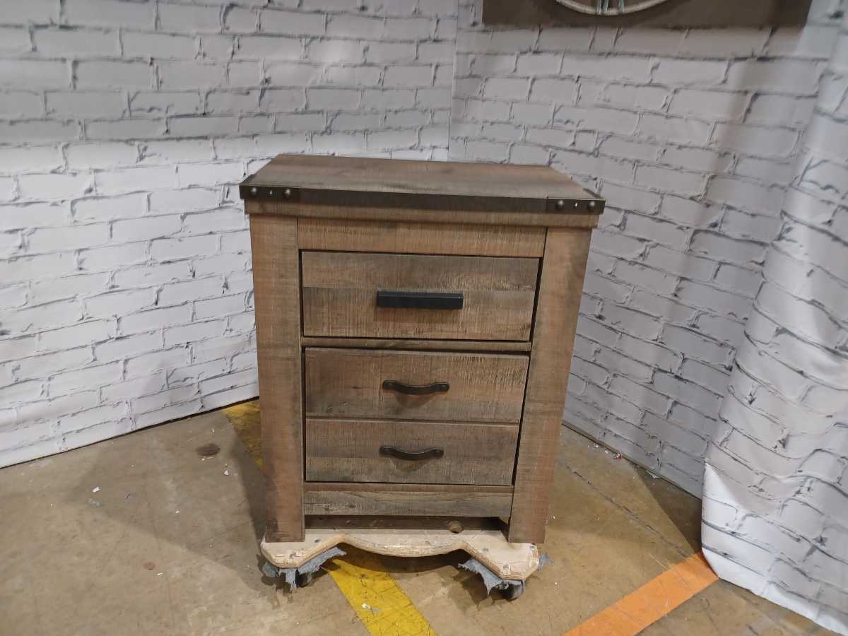 Trinell Two Drawer Nightstand - Gallery Image 6